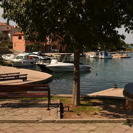 Rina Apartament *